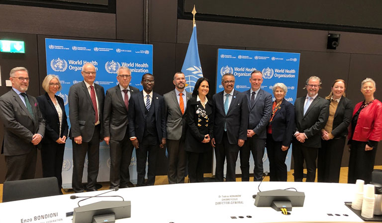 Members of WHPA signing MoU with WHO on 8 November 2022