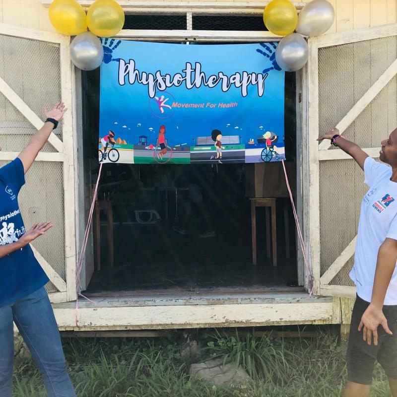 Fotografía que muestra una celebración celebrada en Fiji para conmemorar el Día Mundial del PT 2019