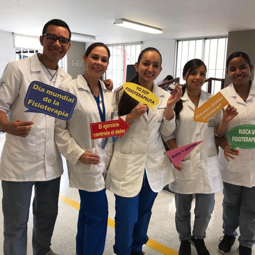 Foto zeigt eine der Feierlichkeiten in Kolumbien zum Welt-PT-Tag 2019