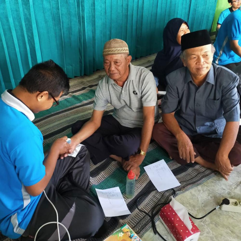 Photograph showing a celebration held in Indonesia to mark World PT Day 2019