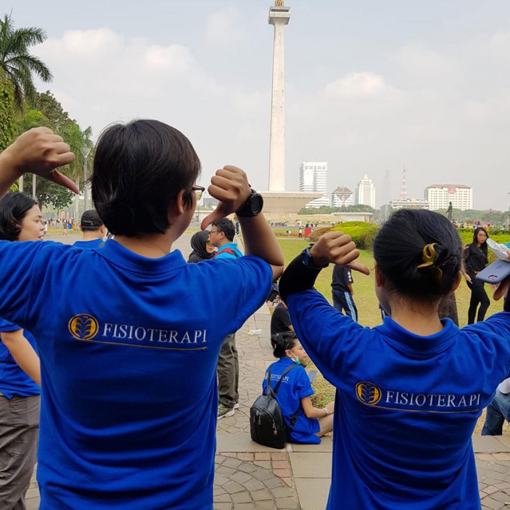 Foto zeigt eine Feier in Indonesien zum Welt-PT-Tag 2019