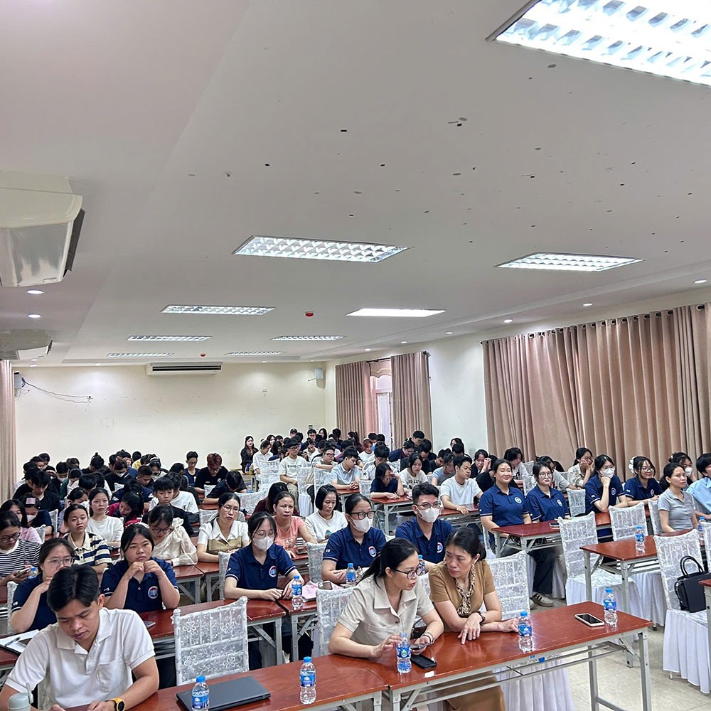 Photo showing activities held for World PT Day 2025 in Vietnam