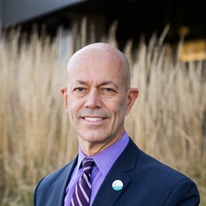 Roger Herr headshot