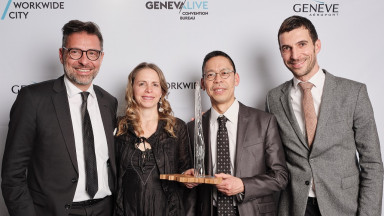 Representatives of physiogeneve receive award from Geneva Convention Bureau