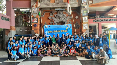 صورة تظهر احتفال أقيم في إندونيسيا للاحتفال باليوم العالمي لـ PT 2019