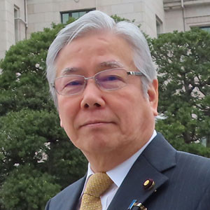 Headshot of Katsumi Ogawa
