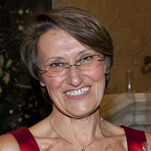 Headshot of Silvia Mériaux-Kratochvila