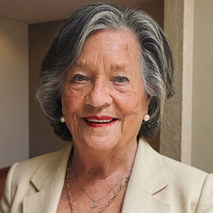 Headshot of Úna O’Connor